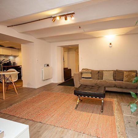 Beautiful Converted One Bedroom Apartment Carcassone Kültér fotó